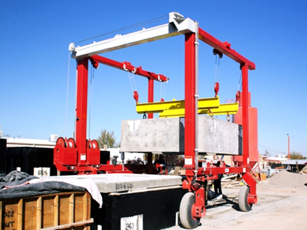 吊装作业遭遇大风天气 轮胎式起重机该如何避险